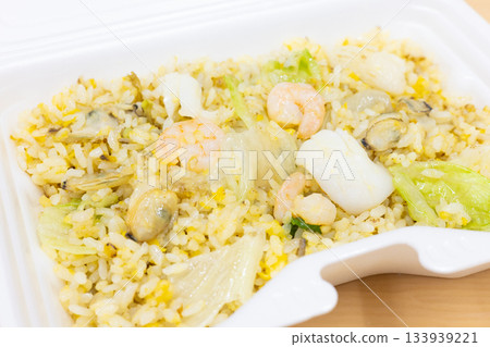 美味海鮮生菜炒飯便當 美味海鮮生菜炒飯便當 133939221