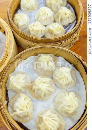 看起來非常美味的小籠包，你去台灣一定要嚐嚐。 133939267