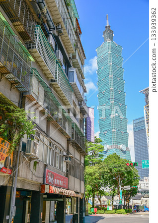 台灣台北101大樓美麗的城市景觀 133939362