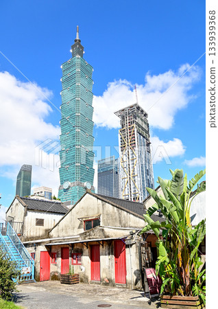 台灣台北101大樓美麗的城市景觀 台灣台北101大樓美麗的城市景觀 133939368