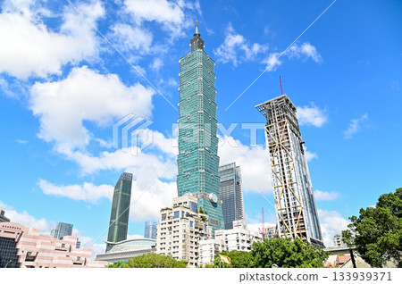 台灣台北101大樓美麗的城市景觀 133939371