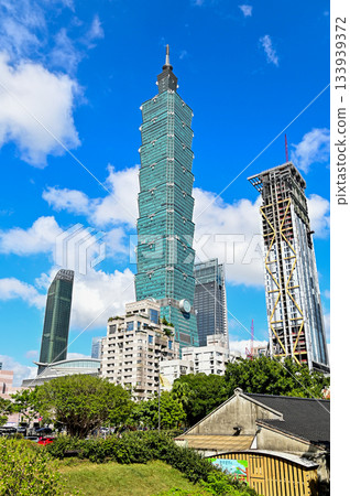 台灣台北101大樓美麗的城市景觀 台灣台北101大樓美麗的城市景觀 133939372