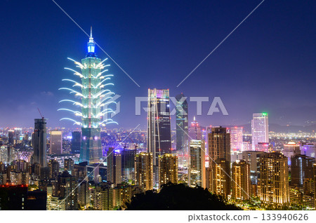 美麗的台北101倒數煙火 133940626