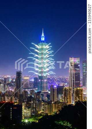 美麗的台北101倒數煙火 133940627