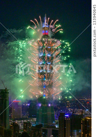 美麗的台北101倒數煙火 美麗的台北101倒數煙火 133940645