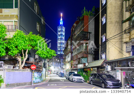 台北101大樓美麗的夜景 台北101大樓美麗的夜景 133940754