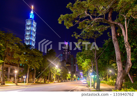 A beautiful night view of Taipei 101 Tower 133940762