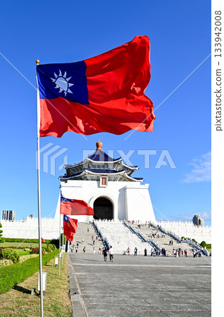 A beautiful view of the Chiang Kai-shek Memorial Hall in Taipei 133942008