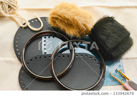 Materials for making knitting bags 133942678