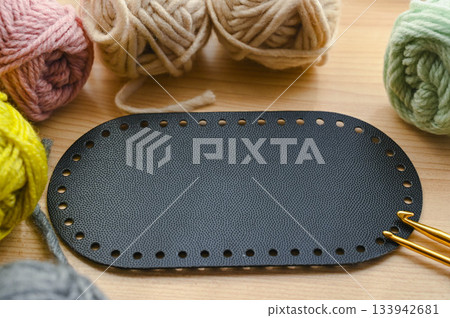 Knitting bag base and ball of yarn Knitting bag base and ball of yarn 133942681