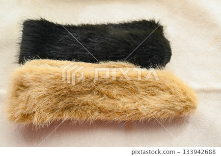 Faux fur tape 133942688