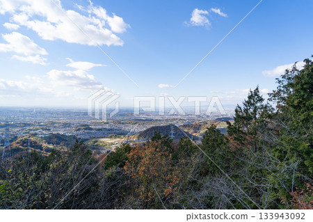 從二條山目岳(金剛山脈)附近的觀景台上看到的景色 從二條山目岳(金剛山脈)附近的觀景台上看到的景色 133943092