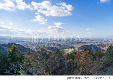 從二條山目岳(金剛山脈)附近的觀景台上看到的景色 從二條山目岳(金剛山脈)附近的觀景台上看到的景色 133943093