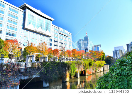 Suidobashi Bridge / View downstream from the Kanda River (Bunkyo Ward, Tokyo) [November 2025] 133944500