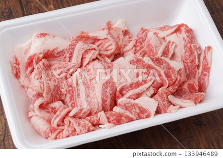 Kuroge Wagyu beef cutting off Kuroge Wagyu beef cutting off 133946489