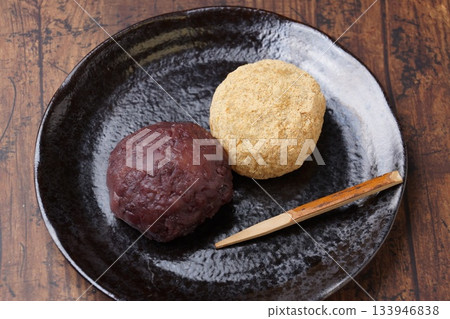 Two-colored rice balls Japanese sweets 133946838
