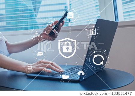 數位影像展示了網路社會所需的安全意識和資訊保護。 133951477
