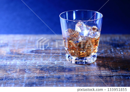 Whiskey 1 on the rocks Whiskey 1 on the rocks 133951855