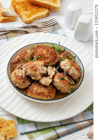 frikadellen, Minced Meat Patties in white bowl 133952279