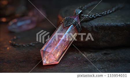 古董裝飾粉紅色水晶吊墜 古董裝飾粉紅色水晶吊墜 133954031