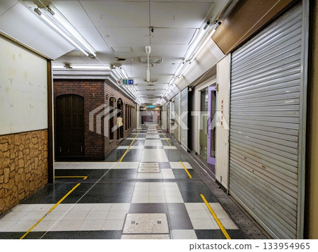 阪急電鐵茨城站前的地下商業街 133954965