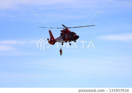 消防救援直升機形象 133957638