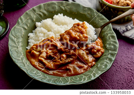 Hayashi米飯和沙拉 133958033