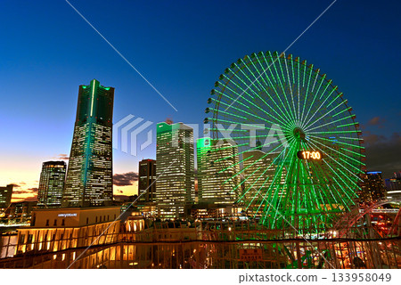Yokohama Minato Mirai night view 133958049