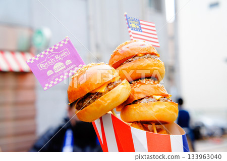 Enjoyable food tour 133963040