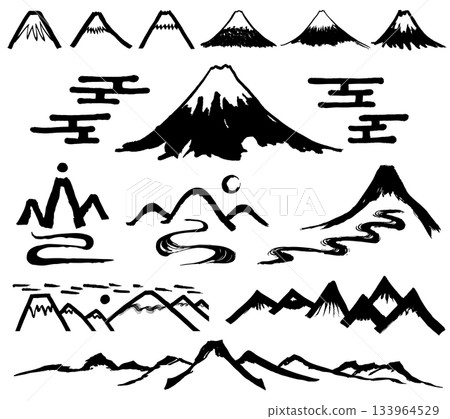 Mountain hand-drawn calligraphy illustration set Mountain hand-drawn calligraphy illustration set 133964529