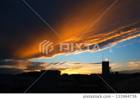 橫濱的秋夜－可怕的雲層 133964736