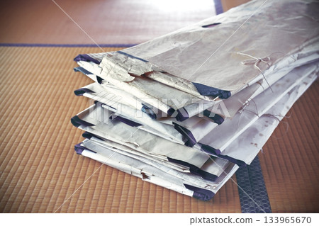 繼承房屋中待處理的舊和服 133965670