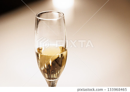 一張奢華香檳的圖片 133968465