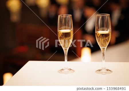 一張奢華香檳的圖片 133968491