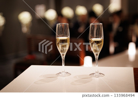 一張奢華香檳的圖片 133968494