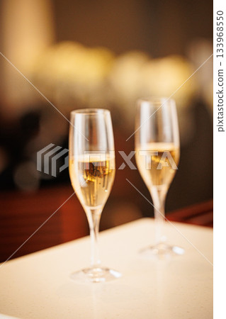Image of a luxurious champagne 133968550