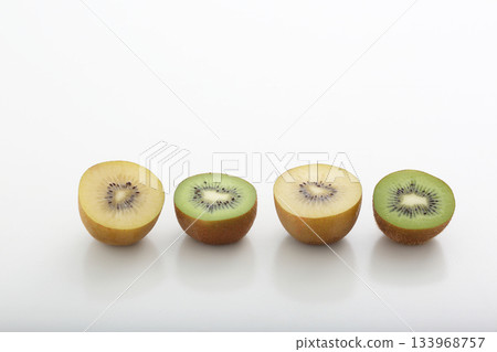 獼猴桃,切塊水果,品種,水果,切塊獼猴桃 獼猴桃,切塊水果,品種,水果,切塊獼猴桃 133968757