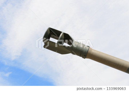 Muzzle of the Japan Ground Self-Defense Force's 155mm howitzer 133969063
