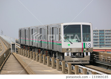 在日暮裡舍人號列車上運行的車輛 133969185