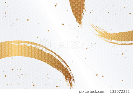 日式抽象背景，飾以金色筆觸和金箔，並包含精緻的青海波圖案 | 金色筆觸、金箔、青海波圖案 133972221