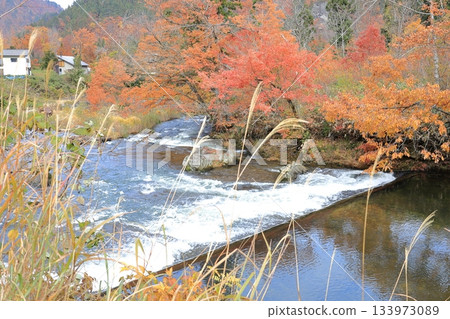 流經福島縣昭和村的野尻川 133973089