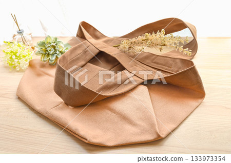 Handmade canvas bag with a wide gusset 133973354