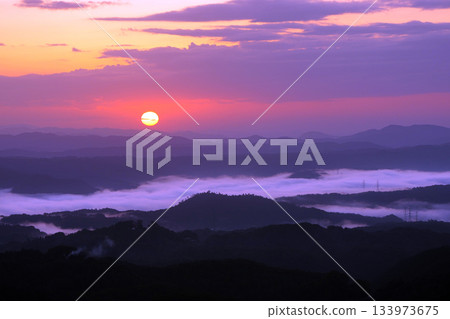 Sunrise and Sea of Clouds 385 133973675