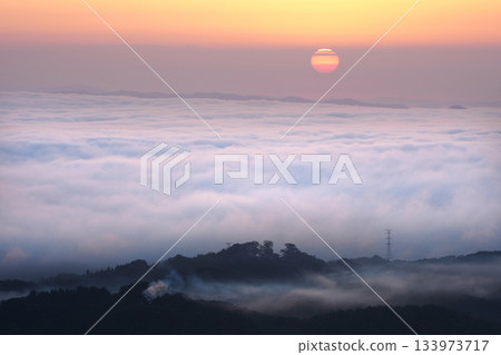 Sunrise and Sea of Clouds 468 133973717