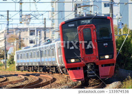 JR Kyushu 813 series train (coupled with 811 series train) JR Kyushu 813 series train (coupled with 811 series train) 133974536