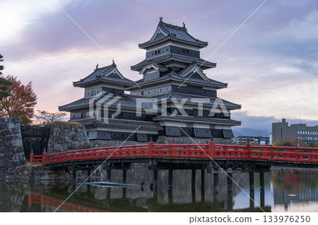 Matsumoto Castle at dawn Matsumoto Castle at dawn 133976250