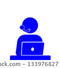 客服人員剪影（藍色） 133976827