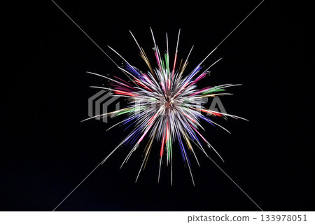 Beautiful parabolic fireworks at the Nagano Ebisu-ko Fireworks Festival 133978051