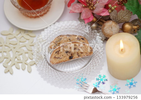 Stolen Christmas 133979256