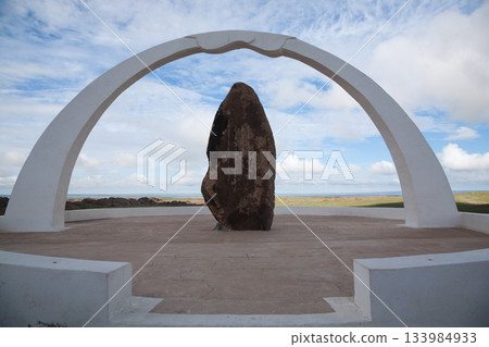 Stupa in Ikh gazriin chuluu National Park, Mongolia 133984933